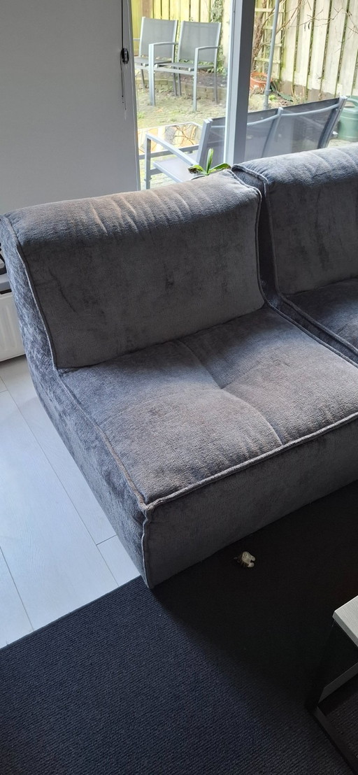 Raum.id monolid modular benches dark gray