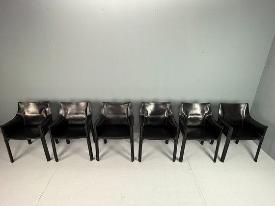 Image 1 of Set di sei sedie da pranzo Mario Bellini CAB 413, in pelle nera, 1977