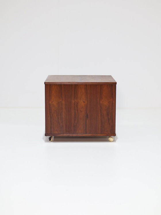 Vitré Cube Cabinet LPs Bücher Palisander Dänisch 1960er Jahre – Bücherregale, Wood (photo 3 of 12)