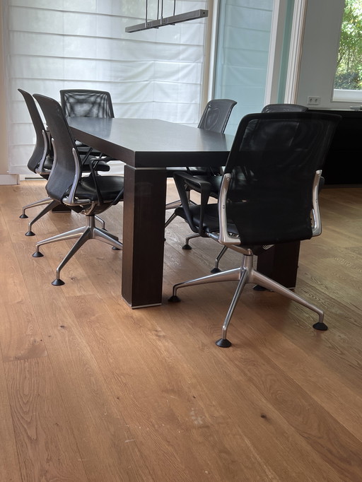Vitra Meda Chair conferentiestoelen