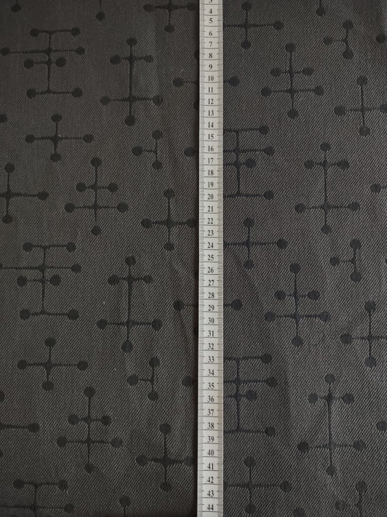 Eames Small Dot Pattern Maharam Fabric – Charles & Ray Eames, Cuscini, Cotton (photo 5 of 11)