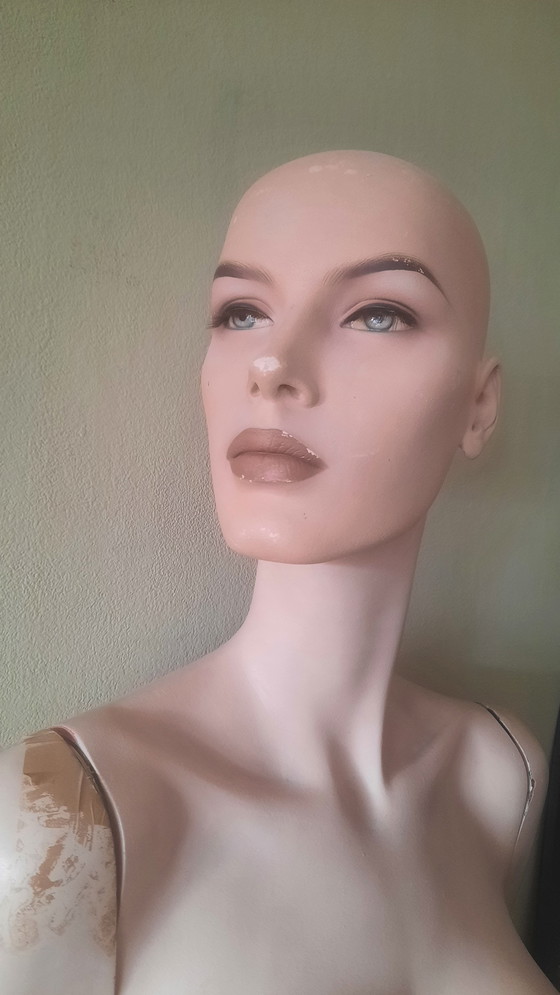 Image 1 of Exclusive John Nissen  vintage mannequin from the eighties. Complete and excellent condition.  Comes without stand 