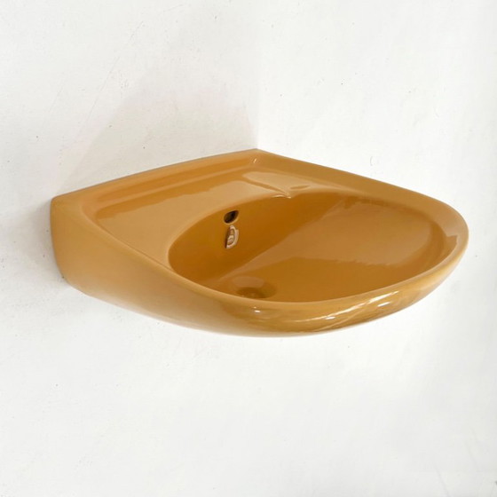 Image 1 of Vintage mosterdkleurige wastafel (M) van Keramag Keravit, jaren 80.