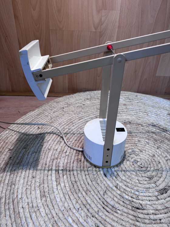 Image 1 of Lampada da tavolo Artemide Tizio - Design di Richard Sapper