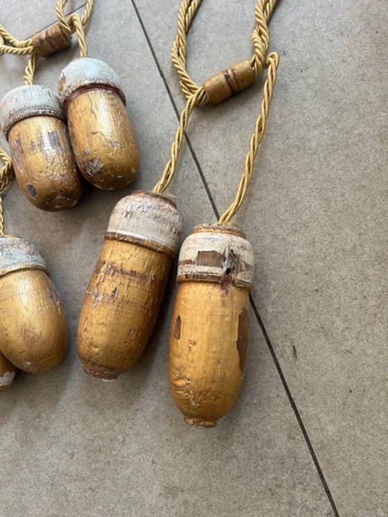 Image 1 of 10 graziosi embrasse classici, ciascuno con due bobine di legno