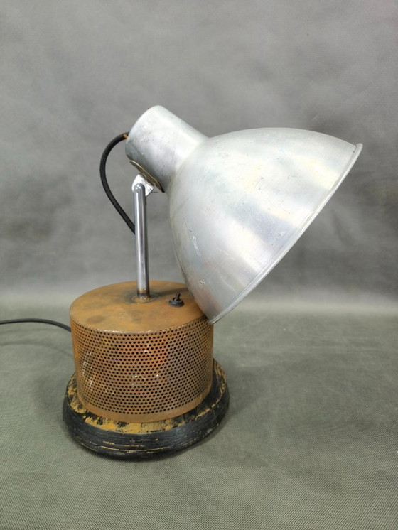 Image 1 of Industriële tafellamp uit de jaren 1940, gemaakt van aluminium, Tsjechoslowakije