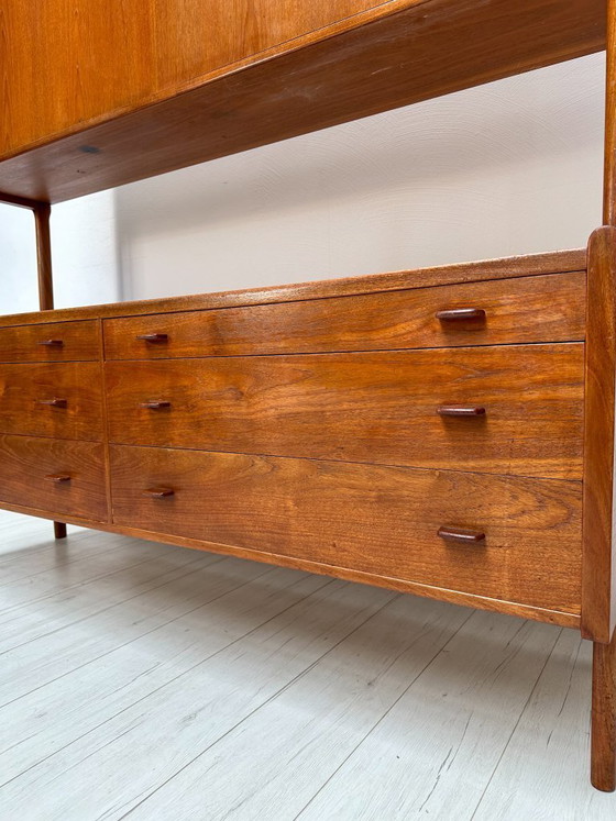 Image 1 of Dänisches Teak-Highboard RY20 aus den 1950er Jahren von Hans J. Wegner für Ry Møbler – Mid-Century-Schrank