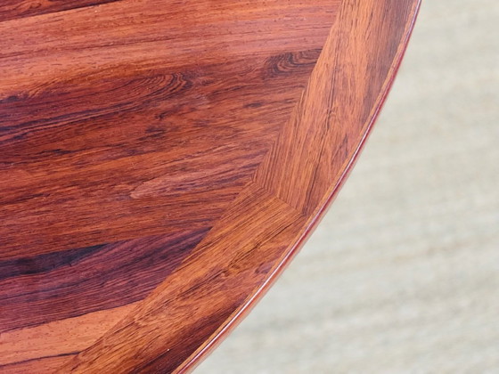 Image 1 of Table de salle à manger ronde extensible scandinave en palissandre, 1960