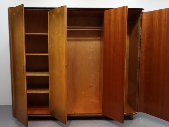 Image 1 of Armoire vintage à 4 portes