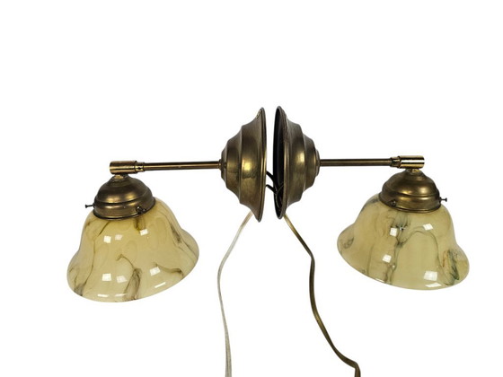 Image 1 of Stile Art Déco - 2 lampade da parete - vetro marmorizzato - ottone - terzo quarto del XX secolo