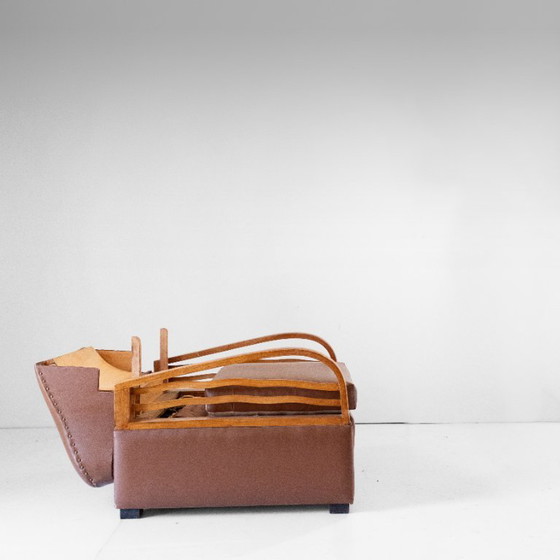 1X Italiaanse Art Déco Converteerbare Fauteuil / Slaapstoel in Bruin Eco-Leer, jaren 20. – Skai (photo 9 of 20)