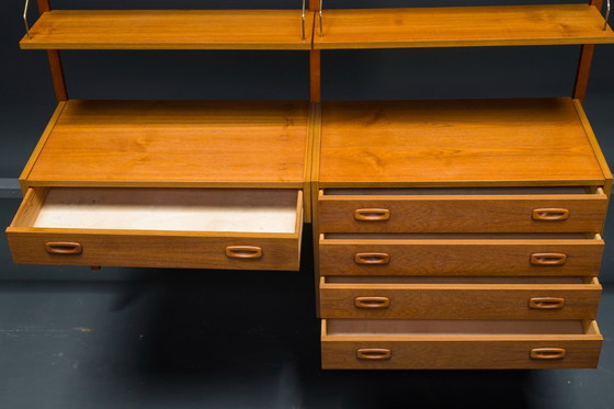 Image 1 of Pensili modulari danesi in teak PS di Preben Sørensen per Randers Møbelfabrik, anni '60, set di 11
