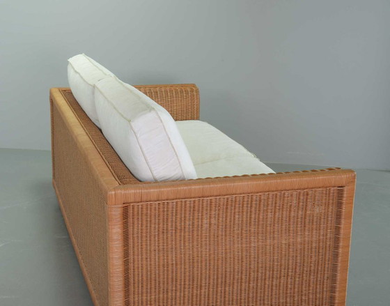Image 1 of Luxurious Mid-Century Italian Design Gasparuzzii Reed White Lounge Greenhouse Sofa. Italy, 1980s