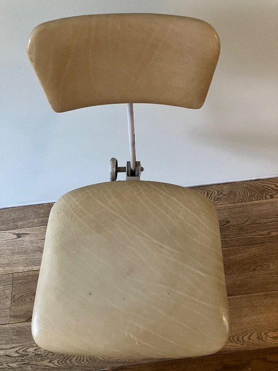 Image 1 of Atelierkruk | tekenkruk Ahrend De Cirkel, ontwerp Friso Kramer, 1960s