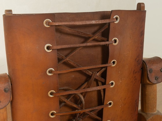 Brutalistische vintage safarifauteuil – Leather, Wood (photo 5 of 8)