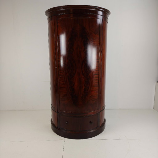 Armario eduardiano de caoba Maple & Co