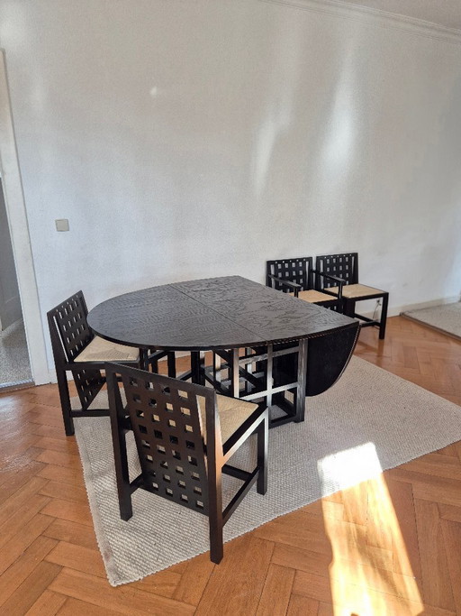 Diseño clásico: conjunto Mackintosh con mesa DS1 y sillas DS3 y DS4.