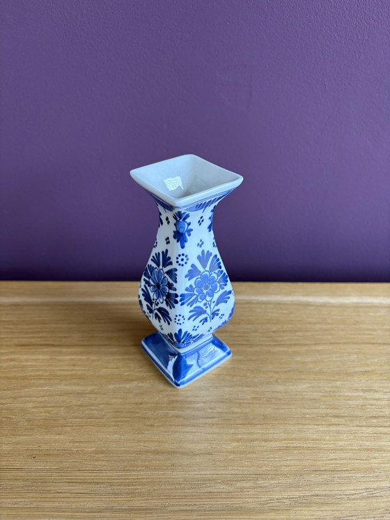 Image 1 of Antique small vase De Porceleyne Fles (Royal Delft)