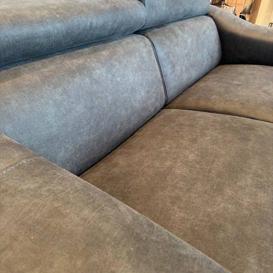 Sillón Celino - Tejido Python Cacao - Ajustable eléctricamente – INHOUSE, Sofás de 3 plazas, Plastic, Textile (photo 3 of 3)