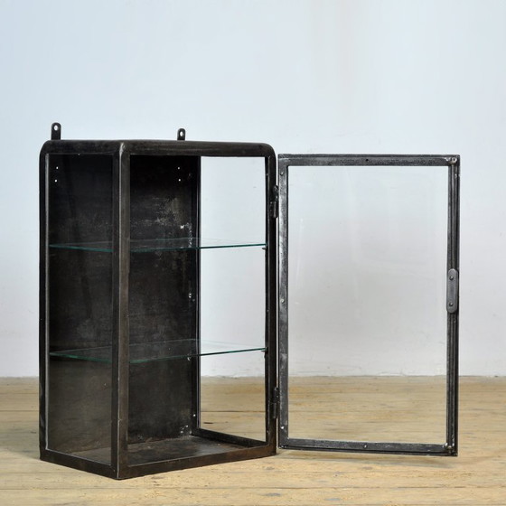 Image 1 of Botiquín, circa 1930