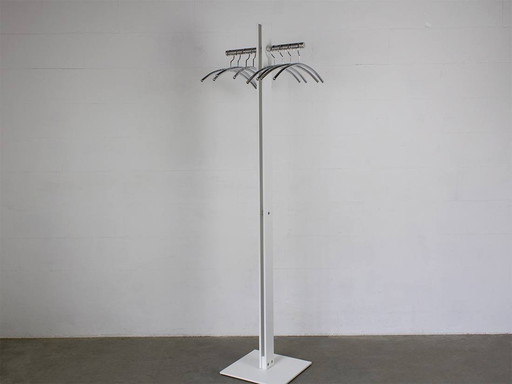 Cascando coat rack stand free design Onno de Knegt