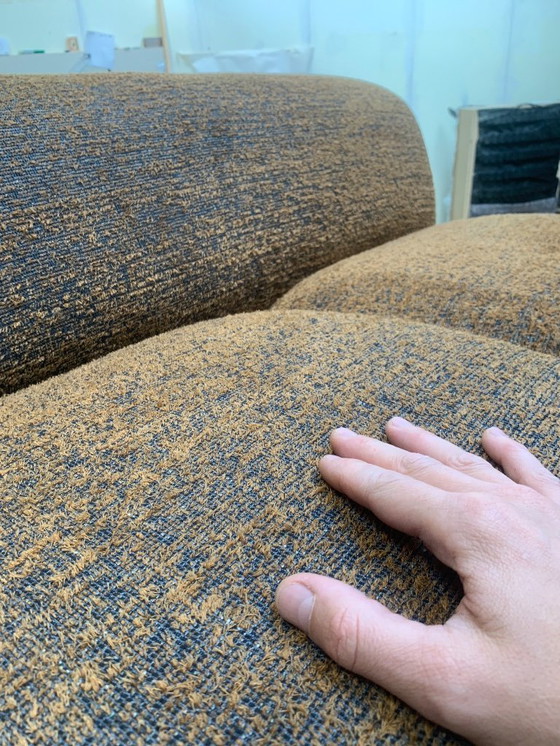 Image 1 of Divano lounge scultoreo - Unica in bouclé kiwi (2 posti, 140 cm)