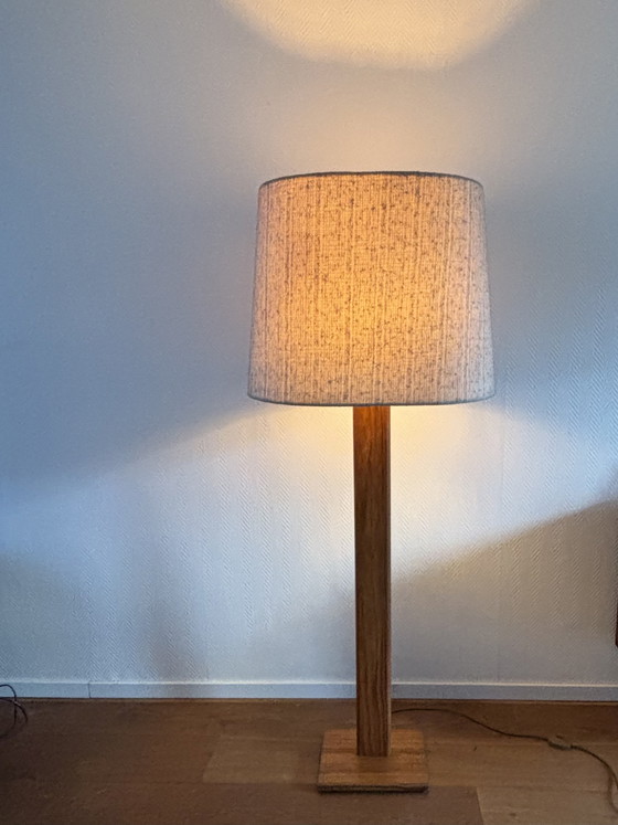 Image 1 of Lampadaire scandinave vintage en pin