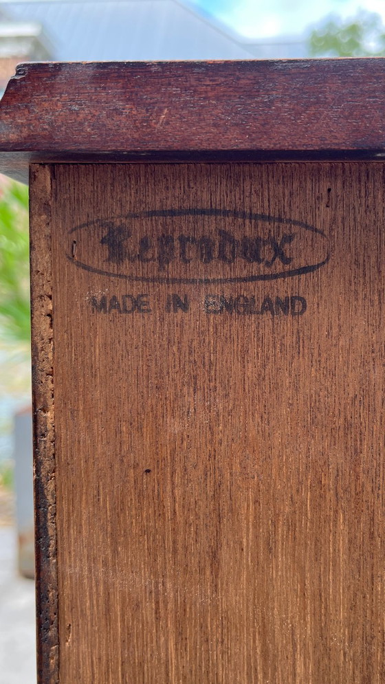 Image 1 of Pander Bevan-Funnell Cómoda Reprodux Mahony