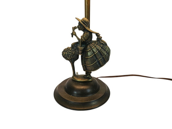 Image 1 of Lampe de table vintage - laiton - style Hollywood Regency - « Dame à la crinoline » années 1940