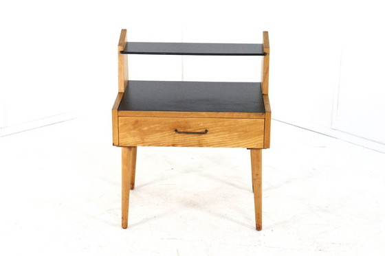 Image 1 of Ensemble de 2 tables de chevet Everest vintage