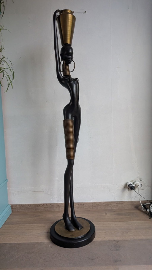 Beautiful African bronze sculpture after Karl Hagenauer Austria 60s