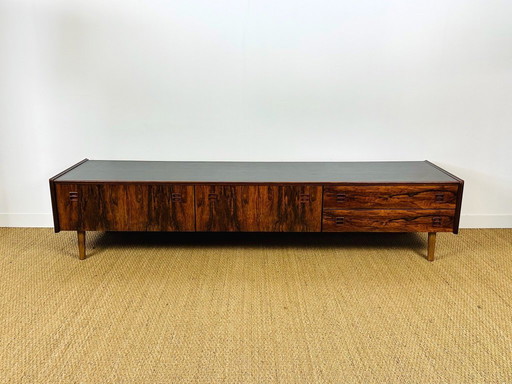 Low Scandinavian sideboard in rosewood, 1960