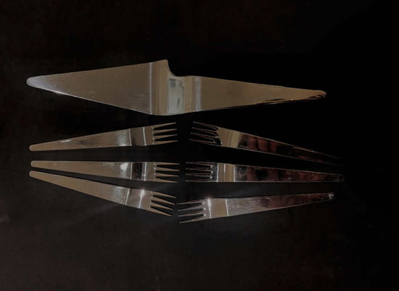 Image 1 of Servire un dessert Modernista Herdmar Portogallo