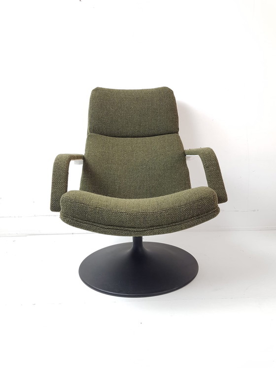 Image 1 of Poltrona girevole vintage Artifort con rivestimento in tessuto verde, nuova