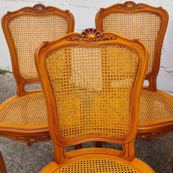 Set Of 5 French Vintage Cane Dining Chairs - 5 Big Cherry Wood Cottage Chairs - Style Louis XV - 80s (photo 13 of 19)