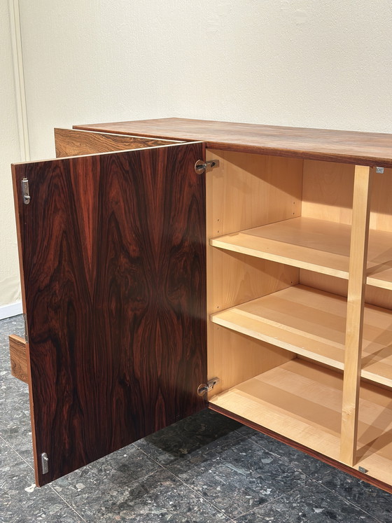 Image 1 of Aparador/cómoda de palisandro de la marca WK Furniture, estilo mediados de siglo.