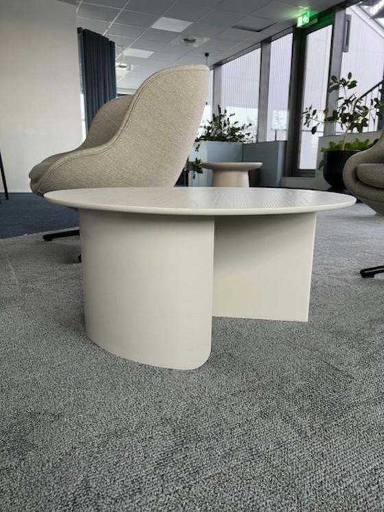 Image 1 of FEST PLATEAU SALONTAFEL, Sand