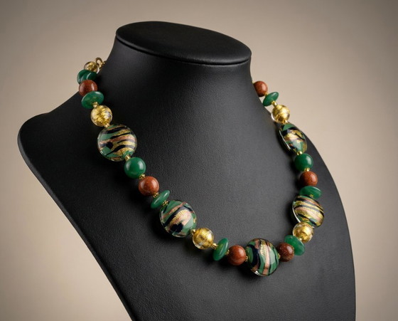 Image 1 of Collana artigianale in Vetro di Murano – lavorazione al lume con foglia oro e avventurina