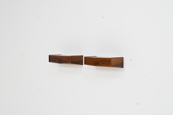 Image 1 of Pareja de mesitas de noche flotantes en palisandro (Dinamarca, años 60).