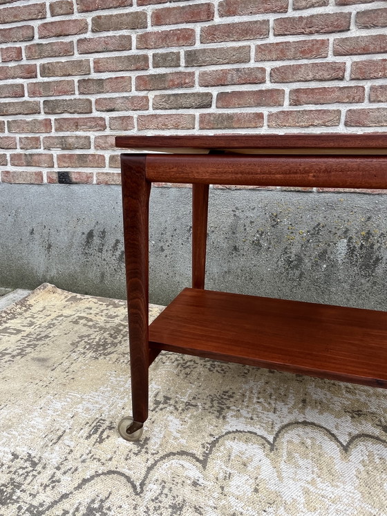 Image 1 of Tavolino laterale vintage danese in teak, carrello di metà secolo, tavolino laterale