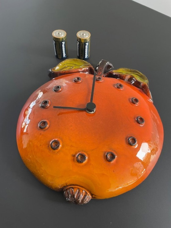 Image 1 of Retro keramische wandklok appel jaren 70