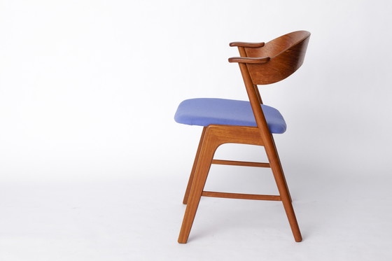 Image 1 of Chaise en teck de Korup Stolefabrik - Vintage danois, 1960s | Mid-Century Modern Blue Upholstered Accent Chair