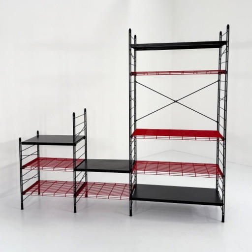 Estantería modular posmoderna de metal, en negro y rojo, años 80