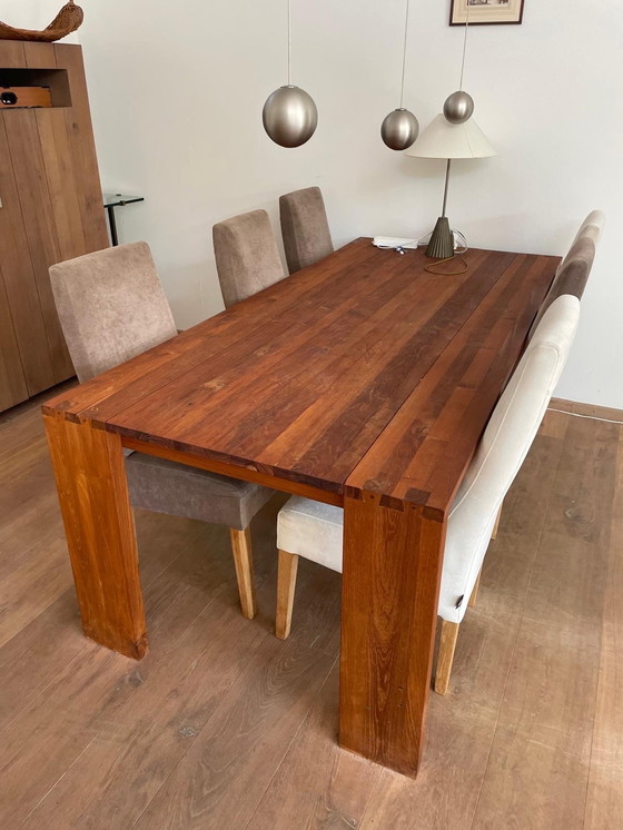 Image 1 of Van Dijk houten linnenkast