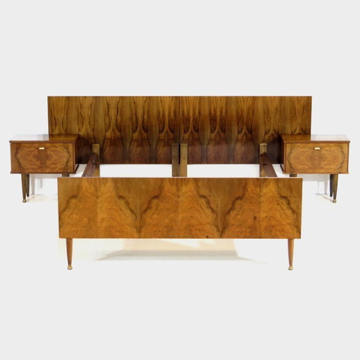 Lit double vintage design milieu du siècle avec tables de chevet en noyer, années 1960