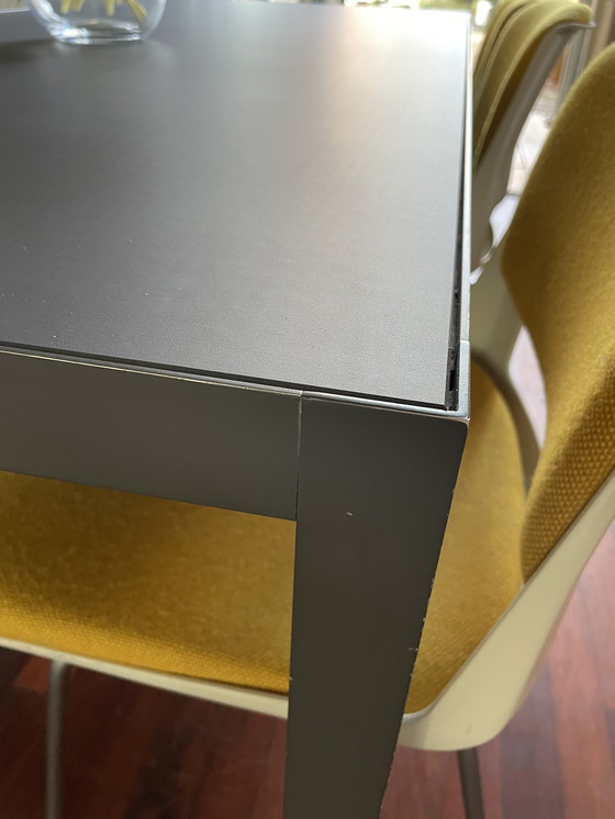 Image 1 of Italienischer Esstisch aus MDF mit Keramikplatte