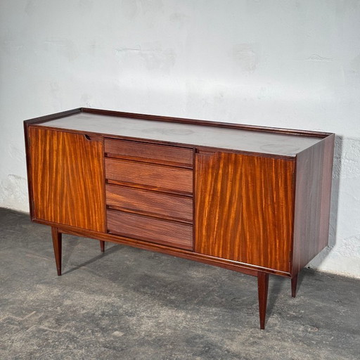 Richard Hornby für Fyne Ladye Furniture, Sideboard aus massivem Teakholz, 1960er Jahre