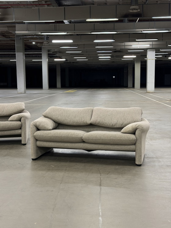 Cassina Maralunga Set – Sofas, Textile (photo 3 of 14)