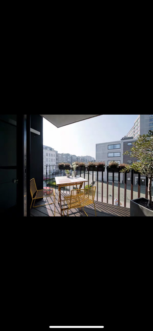 Hee dining chair yellow brand Hay