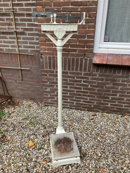Vintage doctor's scale